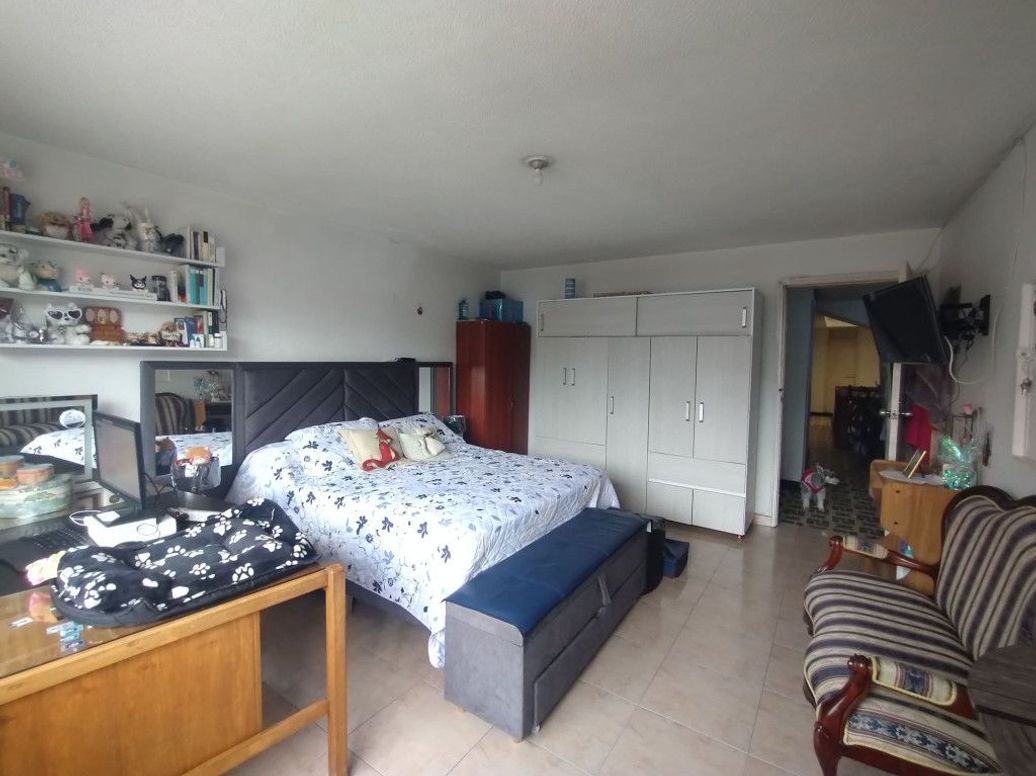 Casa de 10 alcobas en venta en La Pradera, Bogotá, 611 m² · foto 16 de 20