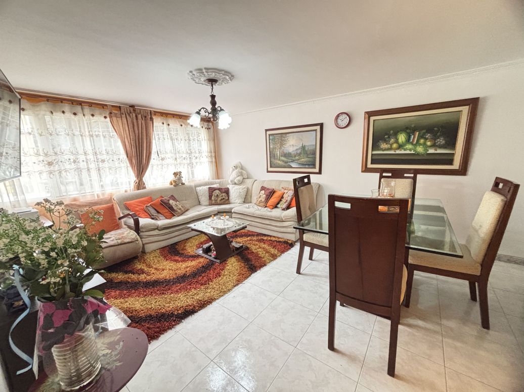 Casa de 6 alcobas en venta en La Patria, Bogotá, 230 m² · foto 8 de 20