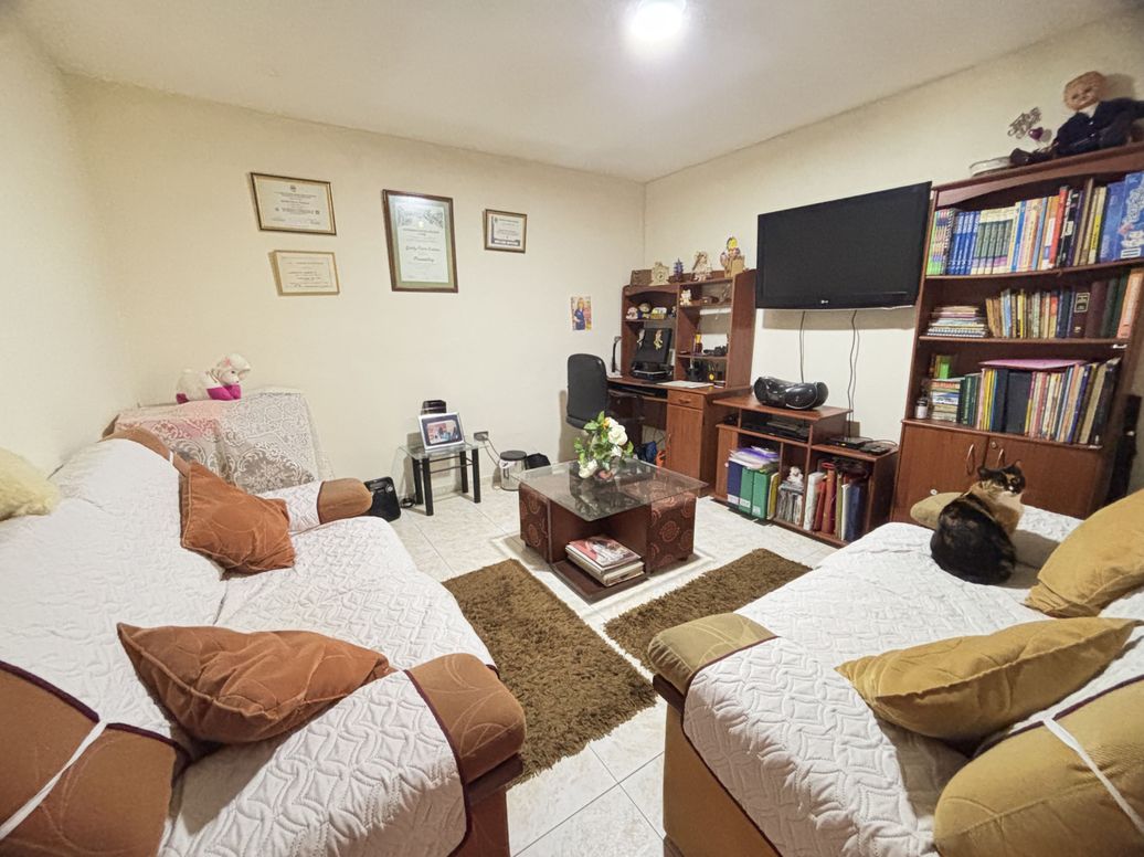 Casa de 6 alcobas en venta en La Patria, Bogotá, 230 m² · foto 7 de 20