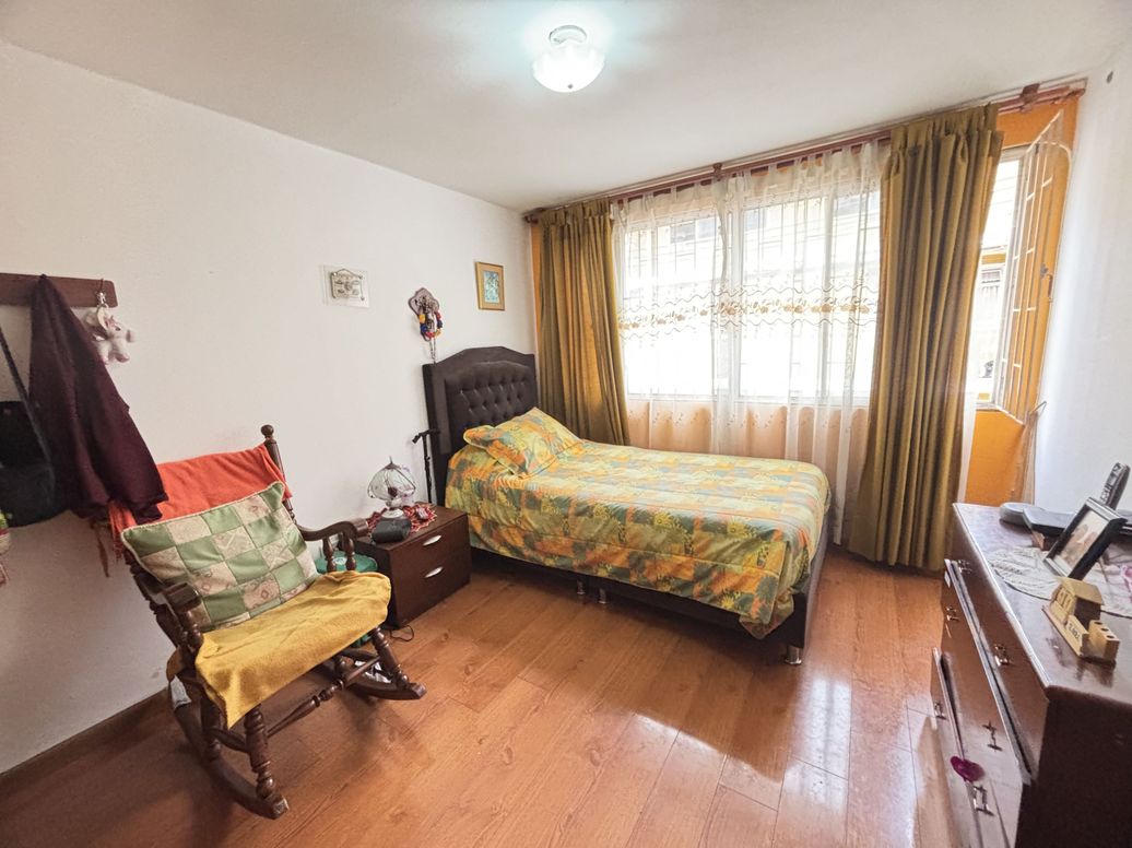 Casa de 6 alcobas en venta en La Patria, Bogotá, 230 m² · foto 12 de 20