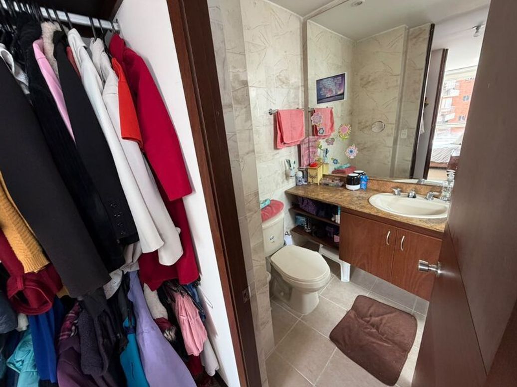 Apartamento de 3 alcobas en venta en El Moral, Bogotá, 102 m² · foto 14 de 20