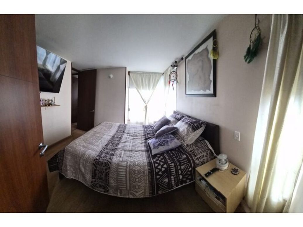 Apartamento de 3 alcobas en venta en La Felicidad, Bogotá, 76 m² · foto 12 de 16