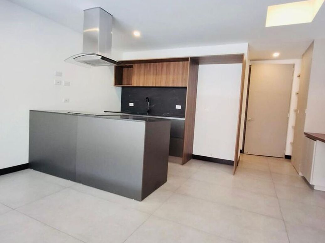 Apartaestudio en venta en Chico, Bogotá, 65 m² · foto 9 de 20