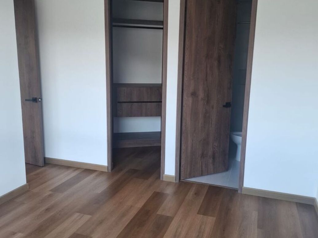 Apartamento de 2 alcobas en venta en Molinos Norte, Bogotá, 65 m² · foto 5 de 5