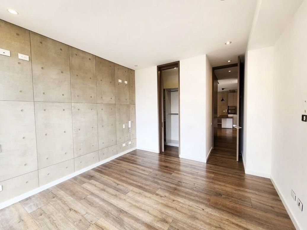 Apartamento de 1 alcoba en venta en Santa Barbara Occidental, Bogotá, 86 m² · foto 8 de 9
