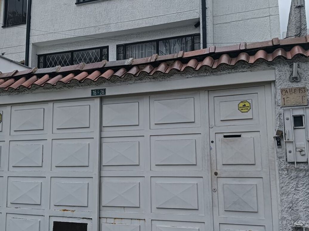 Casa de 3 alcobas en venta en Villa Magdala, Bogotá, 224 m² · foto 2 de 20