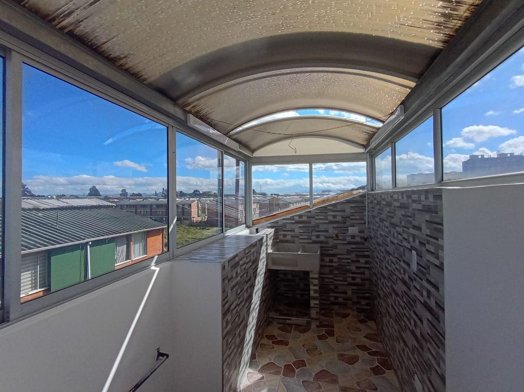 Casa de 3 alcobas en venta en Campo Alegre, Bogotá, 50 m² · foto 17 de 19