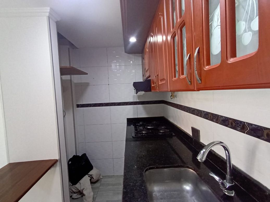 Casa de 3 alcobas en venta en Campo Alegre, Bogotá, 50 m² · foto 8 de 19