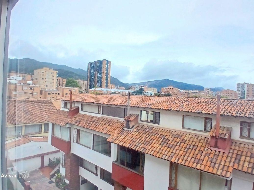 Apartamento de 3 alcobas en venta en Cedritos, Bogotá, 72 m² · foto 6 de 19