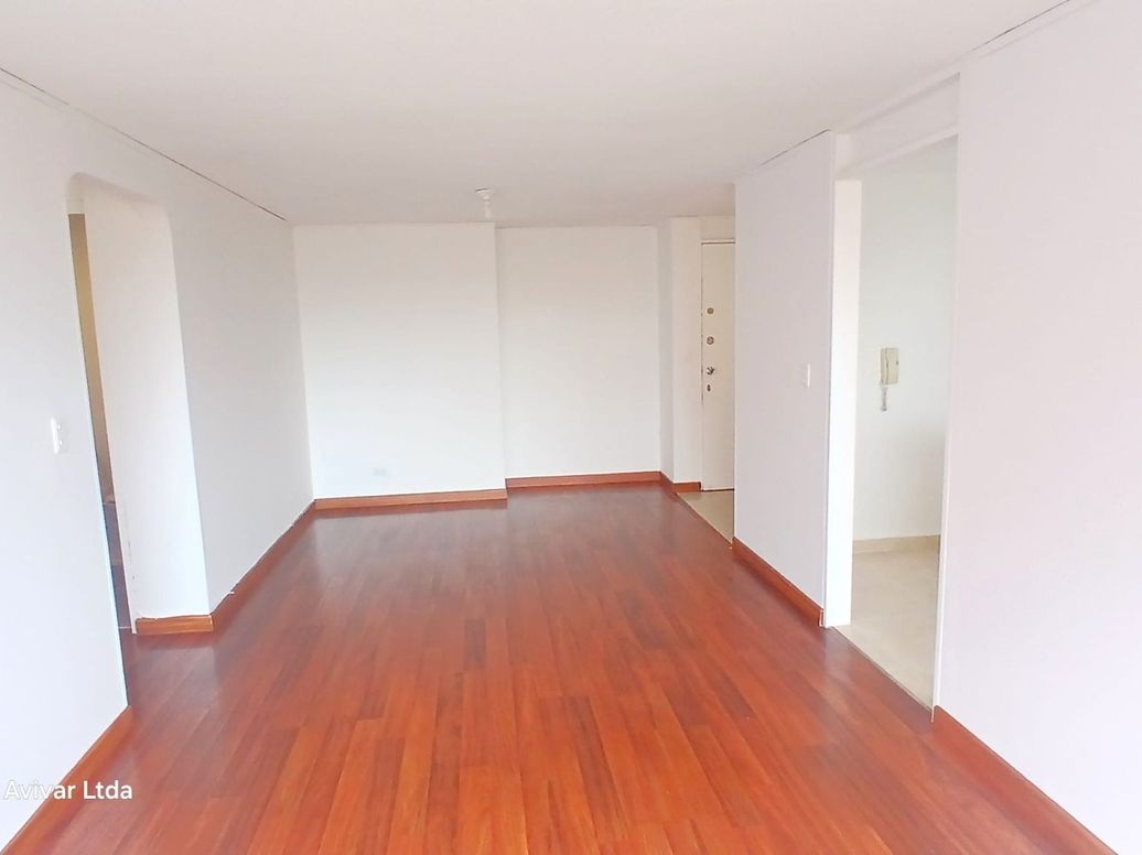 Apartamento de 3 alcobas en venta en Cedritos, Bogotá, 72 m² · foto 5 de 19