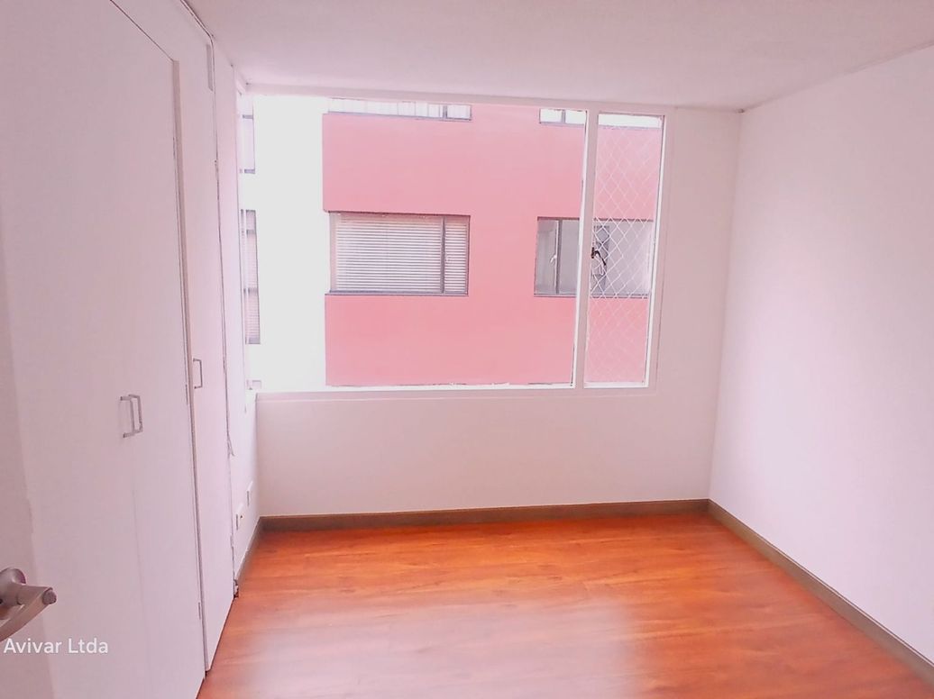 Apartamento de 3 alcobas en venta en Cedritos, Bogotá, 72 m² · foto 16 de 19