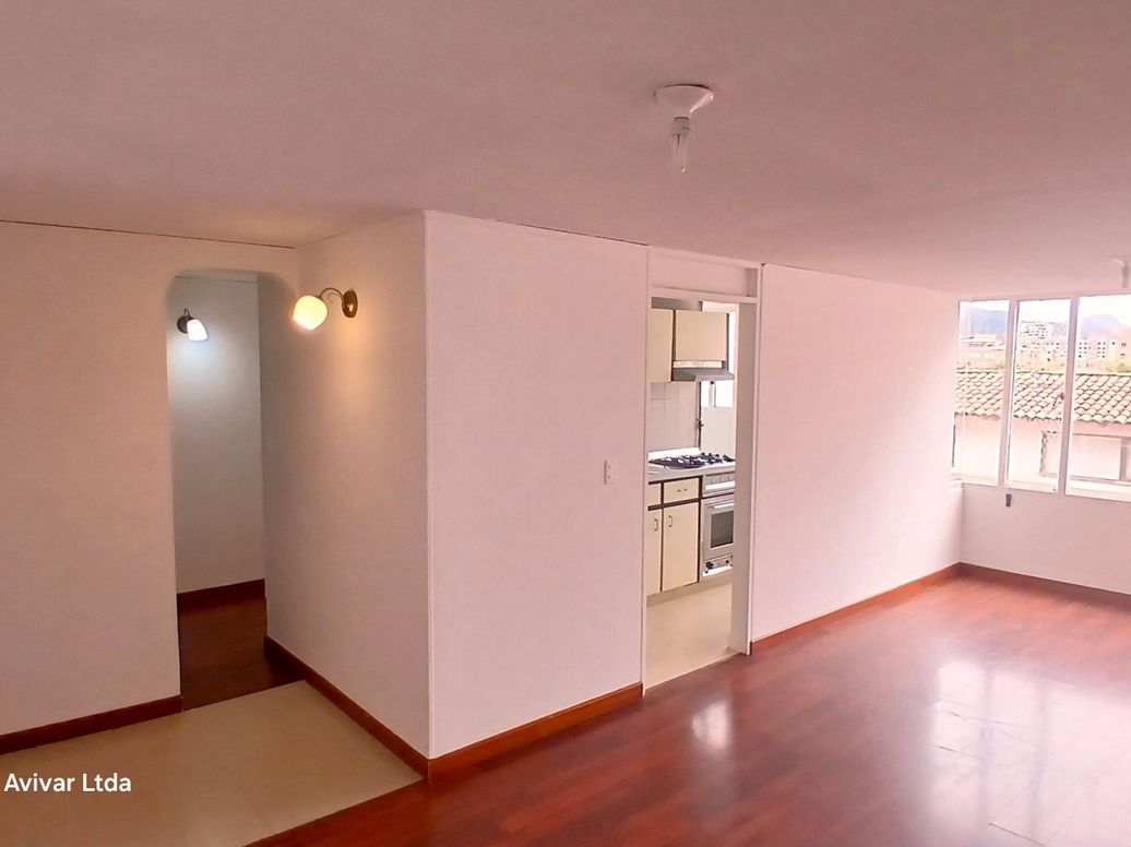 Apartamento de 3 alcobas en venta en Cedritos, Bogotá, 72 m² · foto 4 de 19