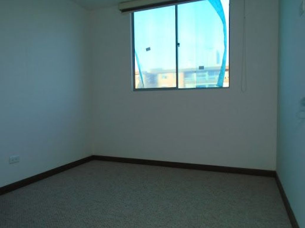 Apartamento de 3 alcobas en venta en Nueva Castilla, Bogotá, 80 m² · foto 12 de 20