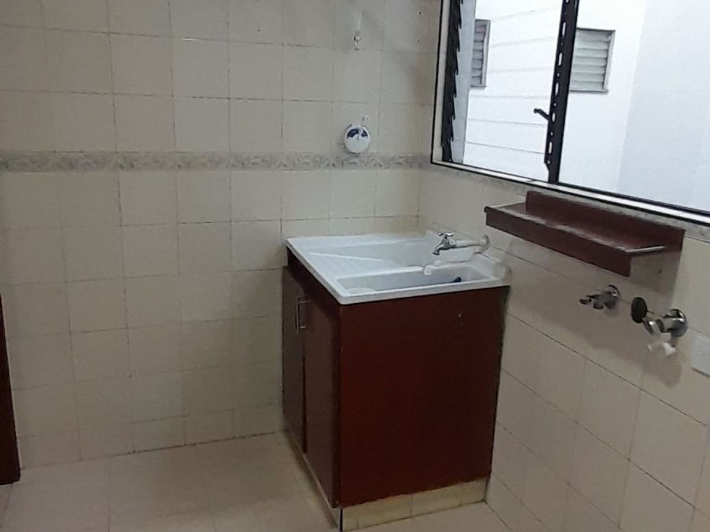 Apartamento de 3 alcobas en venta en Pontevedra, Bogotá, 84 m² · foto 5 de 19