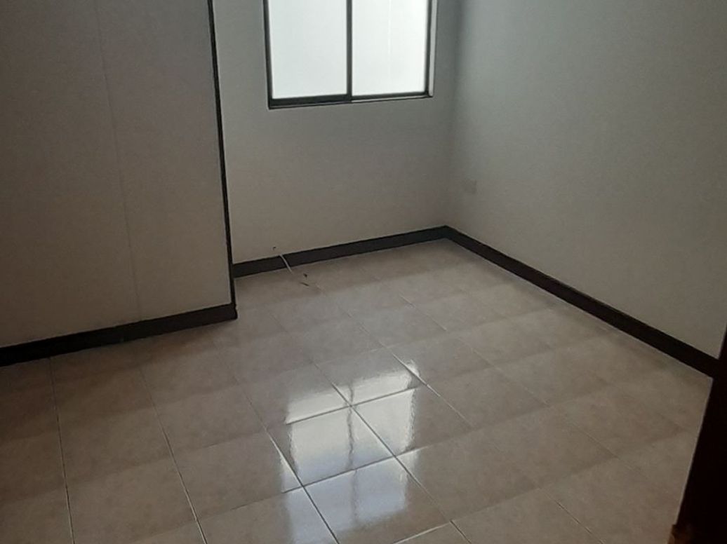Apartamento de 3 alcobas en venta en Pontevedra, Bogotá, 84 m² · foto 14 de 19