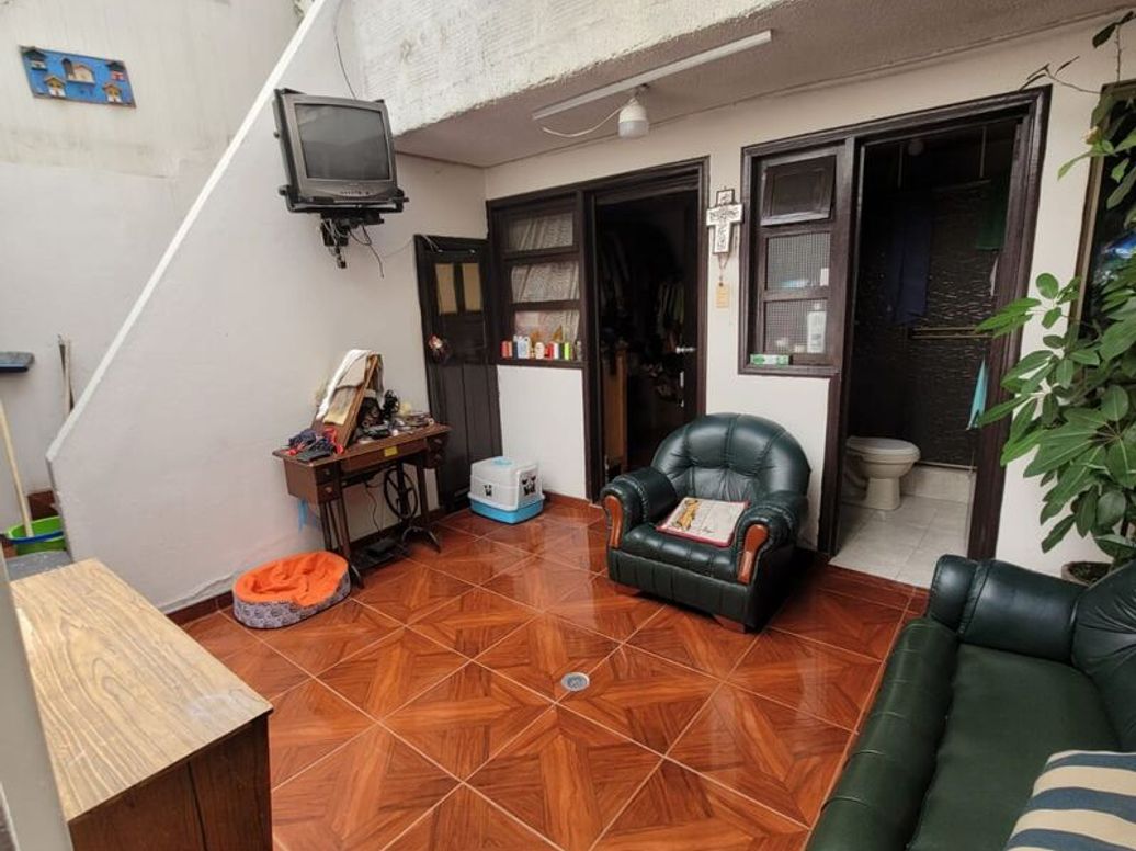 Casa de 5 alcobas en venta en Paris, Bogotá, 135 m² · foto 9 de 12