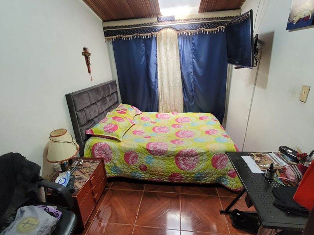 Casa de 5 alcobas en venta en Paris, Bogotá, 135 m² · foto 5 de 12