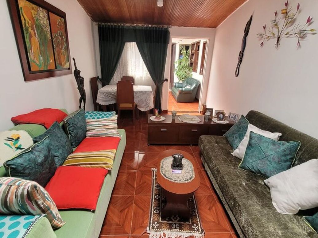 Casa de 5 alcobas en venta en Paris, Bogotá, 135 m² · foto 11 de 12