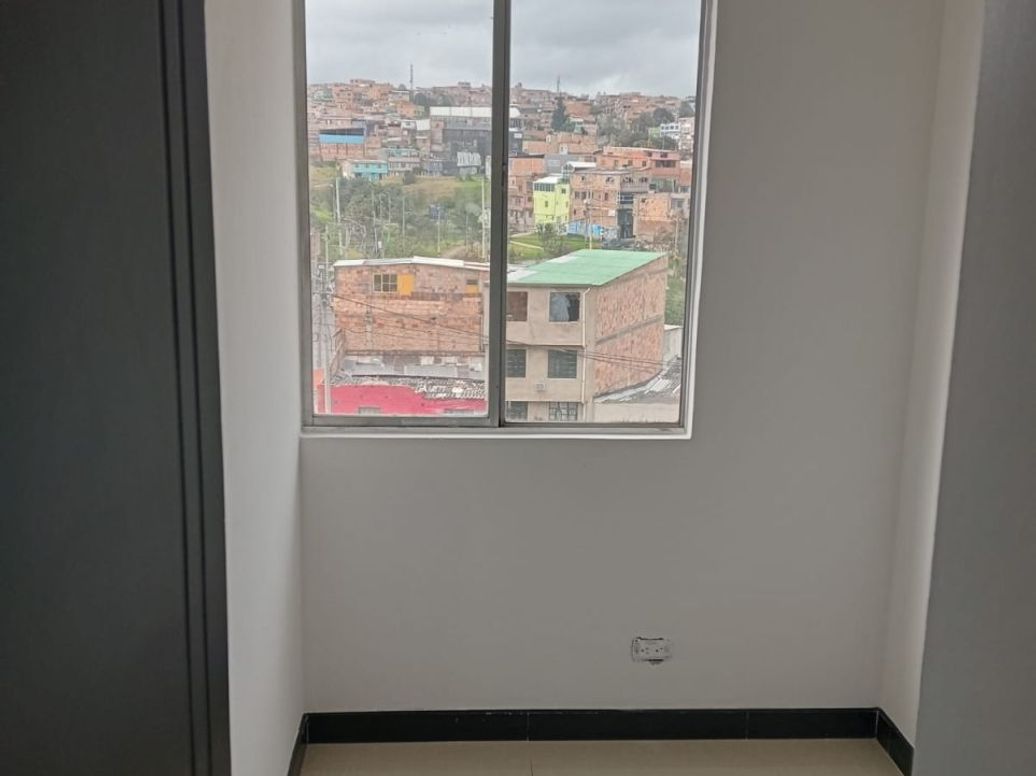 Apartamento de 3 alcobas en venta en La Picota Sur, Bogotá, 48 m² · foto 11 de 11