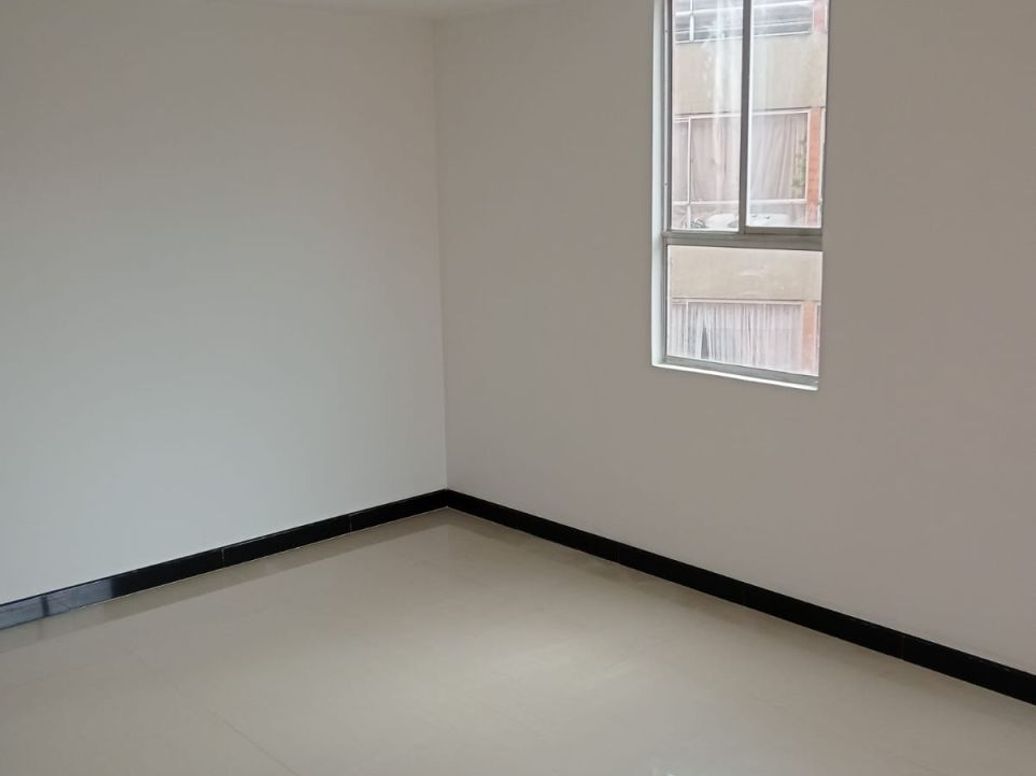 Apartamento de 3 alcobas en venta en La Picota Sur, Bogotá, 48 m² · foto 9 de 11