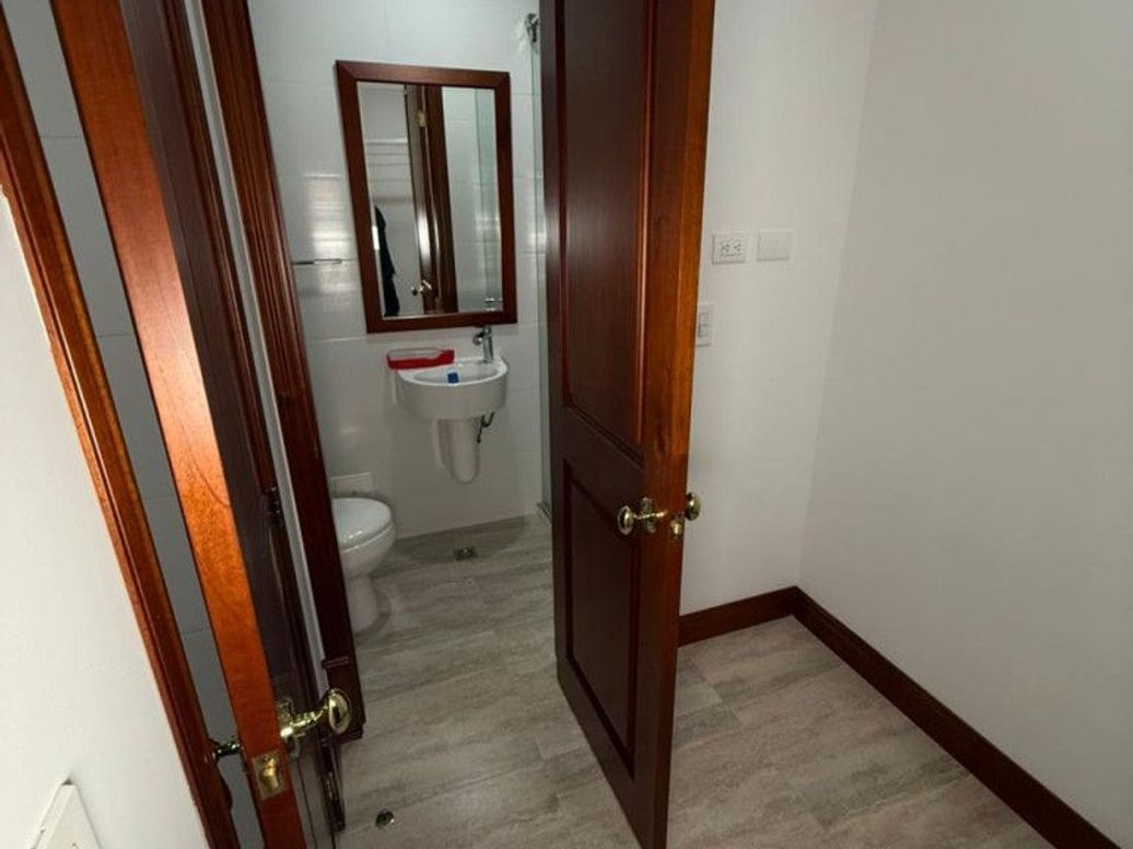 Apartamento de 4 alcobas en venta en Santa Bibiana, Bogotá, 243 m² · foto 5 de 20