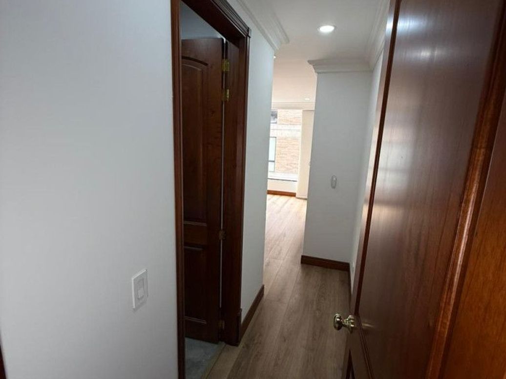 Apartamento de 4 alcobas en venta en Santa Bibiana, Bogotá, 243 m² · foto 9 de 20