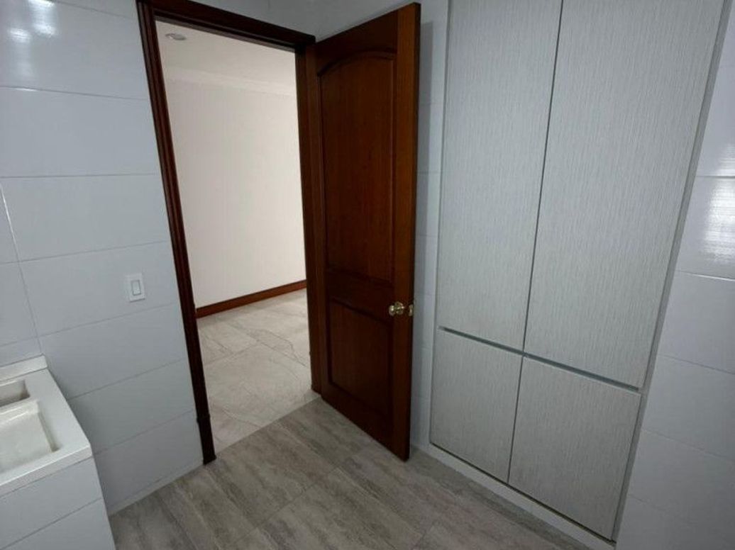 Apartamento de 4 alcobas en venta en Santa Bibiana, Bogotá, 243 m² · foto 11 de 20