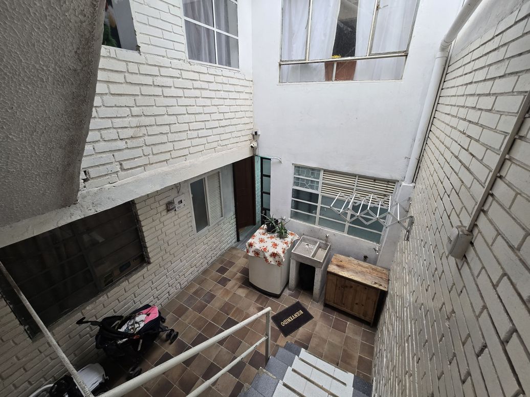 Casa de 6 alcobas en venta en Marco Fidel Suarez, Bogotá, 378 m² · foto 5 de 14