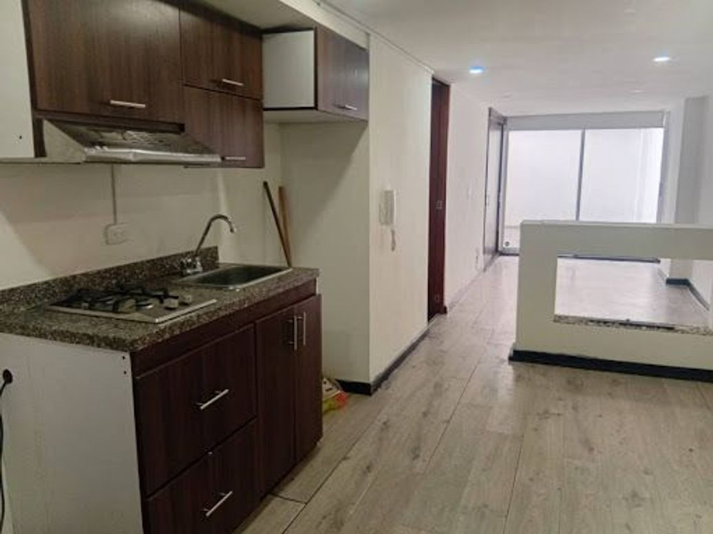 Apartamento de 1 alcoba en venta en Galerías, Bogotá, 27 m² · foto 2 de 6