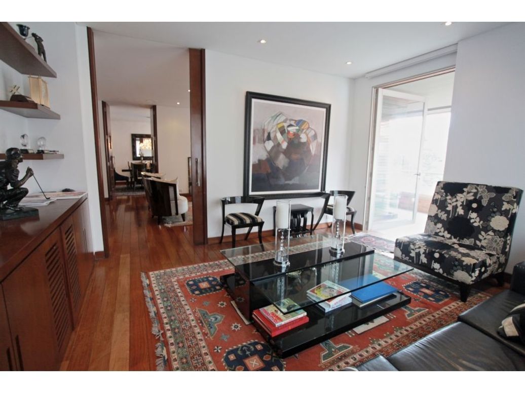 Apartamento de 3 alcobas en venta en Rosales Bajo, Bogotá, 342 m² · foto 13 de 20