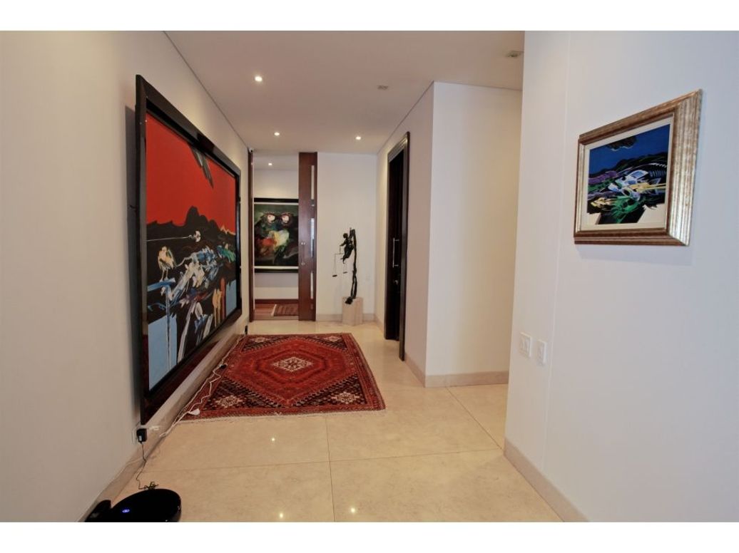Apartamento de 3 alcobas en venta en Rosales Bajo, Bogotá, 342 m² · foto 18 de 20