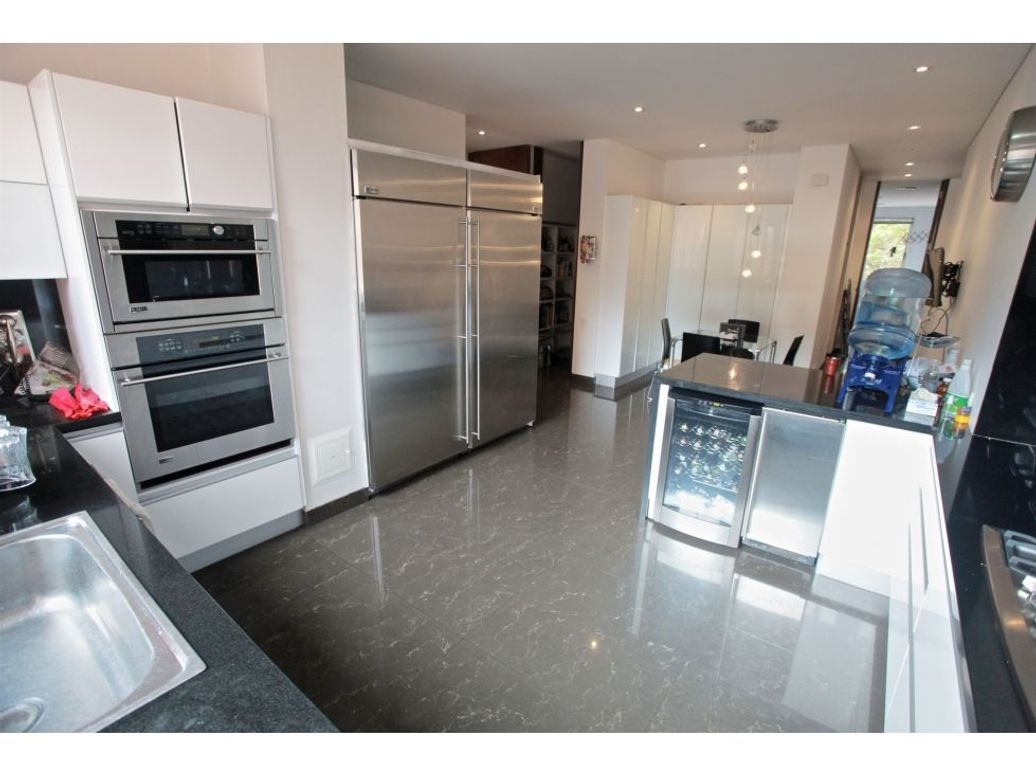 Apartamento de 3 alcobas en venta en Rosales Bajo, Bogotá, 342 m² · foto 10 de 20
