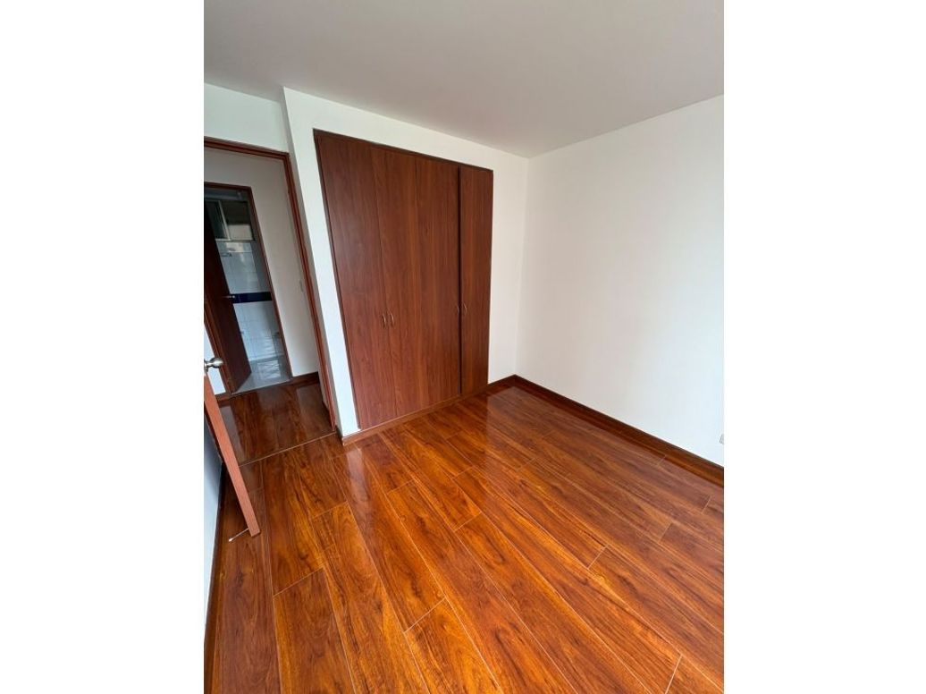 Apartamento de 3 alcobas en venta en Ciudad Salitre Occidental, Bogotá, 63 m² · foto 8 de 16