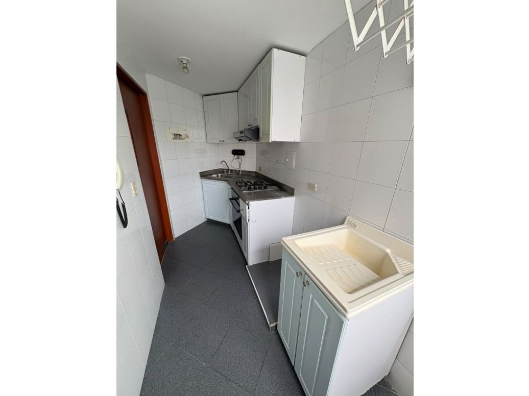 Apartamento de 3 alcobas en venta en Ciudad Salitre Occidental, Bogotá, 63 m² · foto 15 de 16