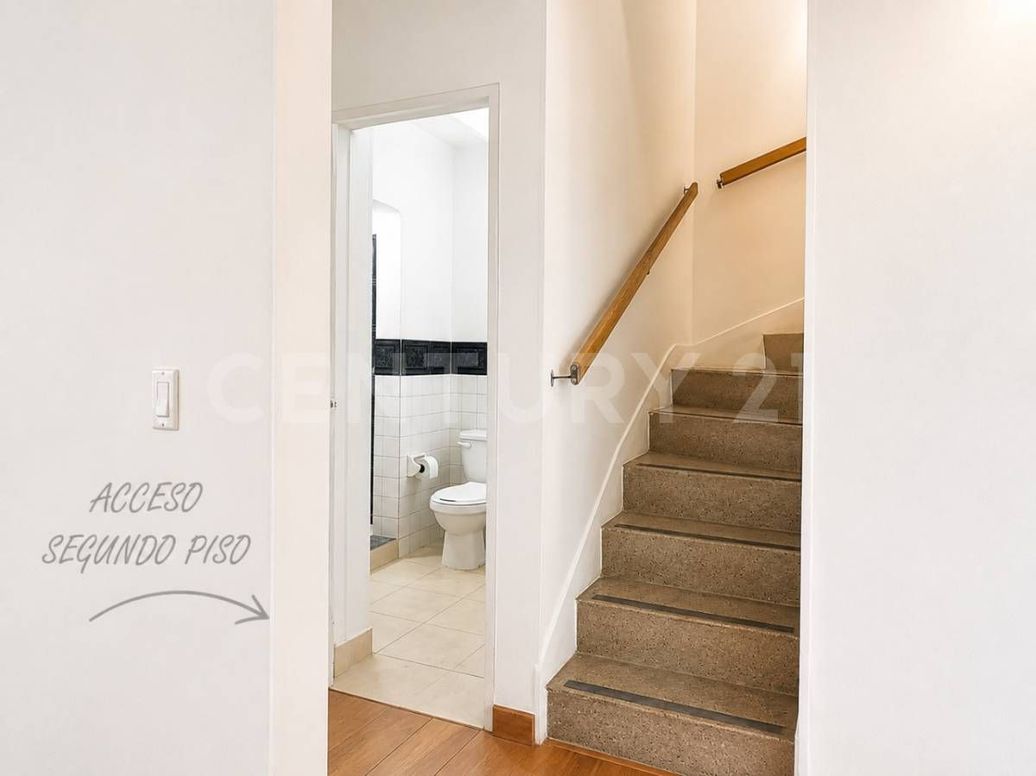 Casa de 5 alcobas en venta en Álamos Norte, Bogotá, 262 m² · foto 10 de 20