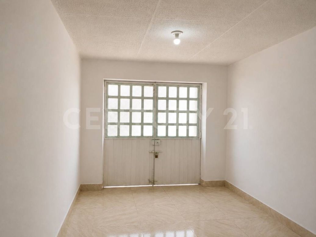 Casa de 5 alcobas en venta en Álamos Norte, Bogotá, 262 m² · foto 4 de 20