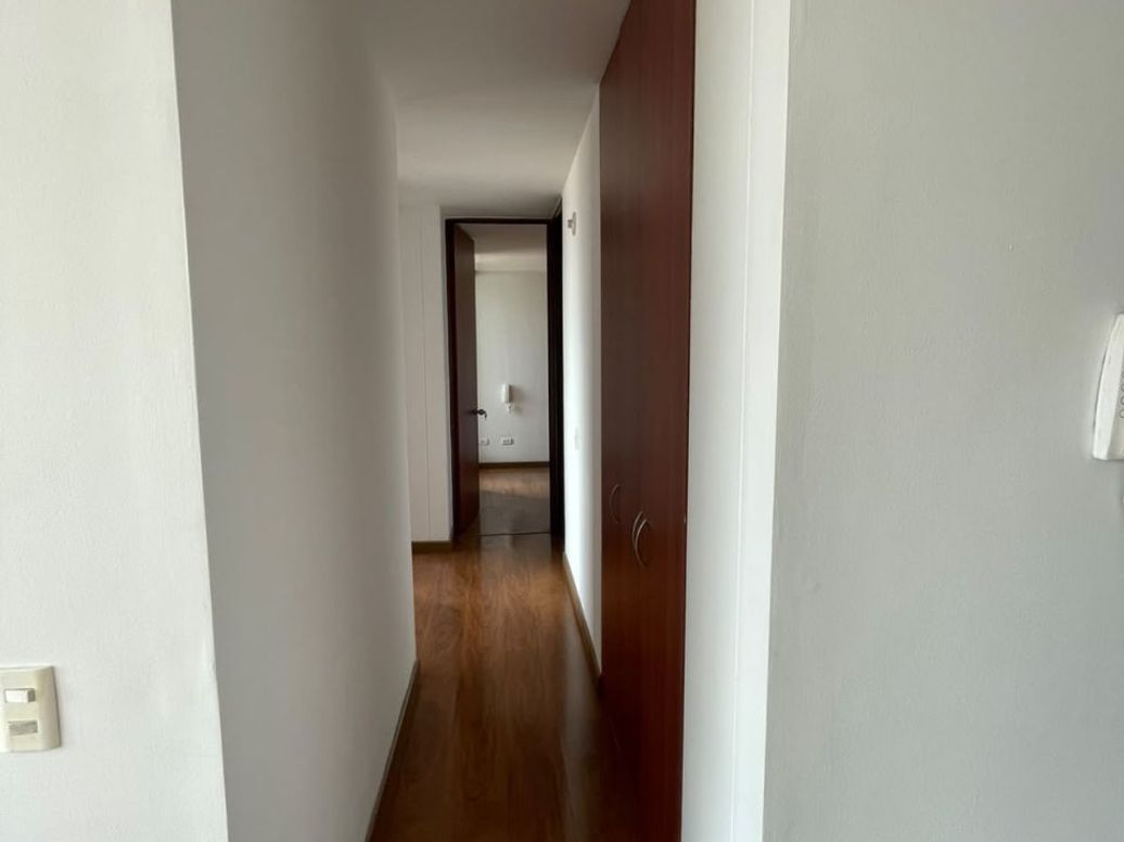 Apartamento en arriendo en Gran Granada, Bogotá · foto 6 de 14