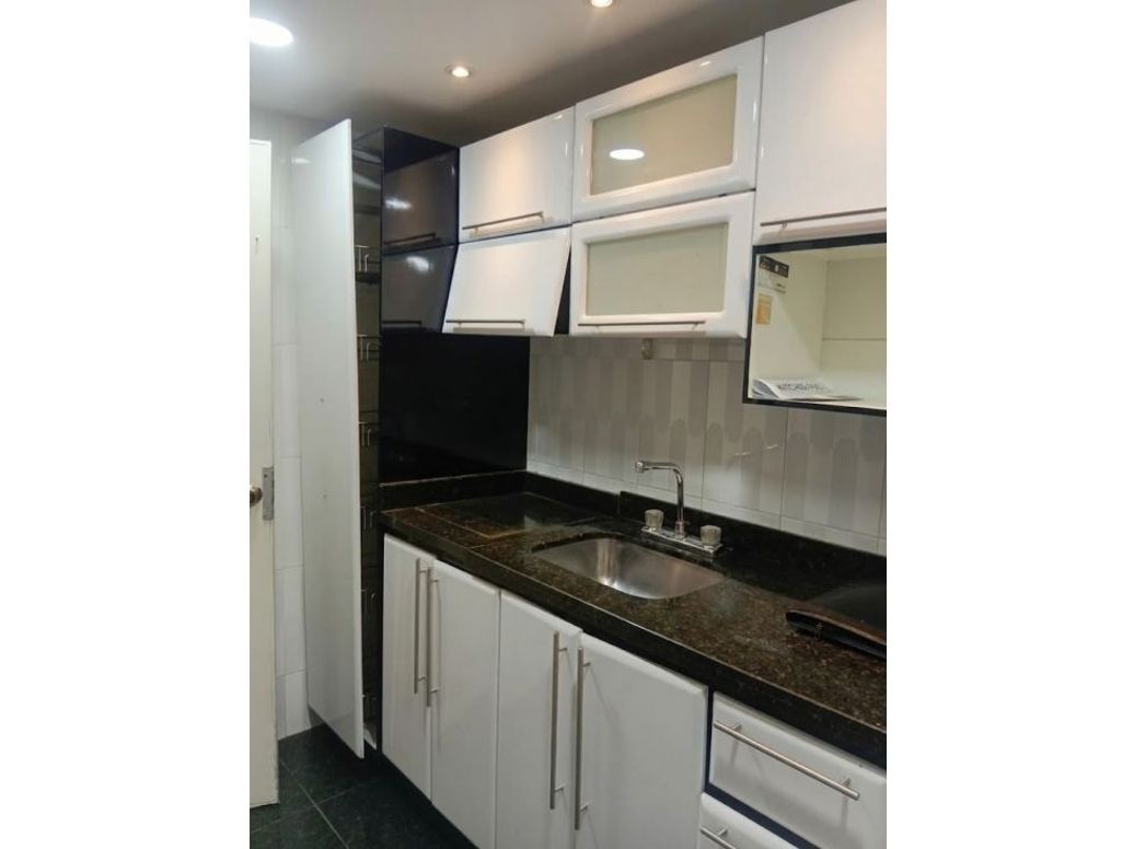 Apartamento de 3 alcobas en venta en Hospital San Carlos, Bogotá, 53 m² · foto 7 de 14