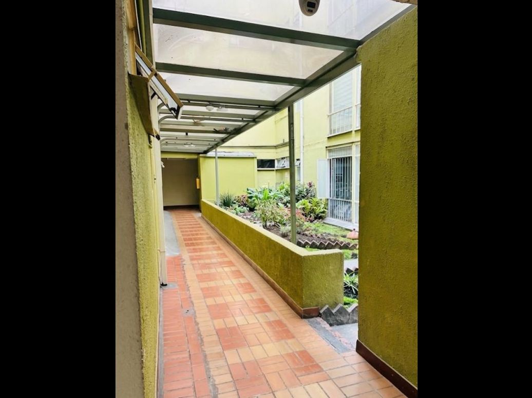 Apartamento de 3 alcobas en venta en Hospital San Carlos, Bogotá, 53 m² · foto 3 de 14