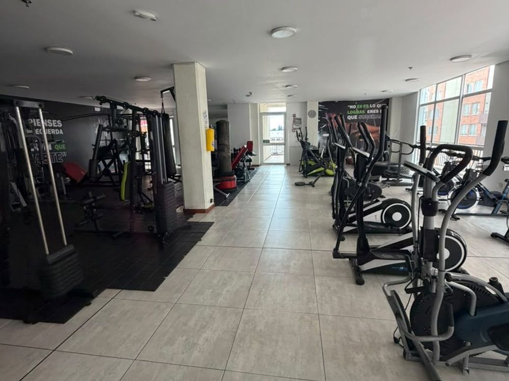 Apartamento de 3 alcobas en venta en Fontibón, Bogotá, 46 m² · foto 3 de 11