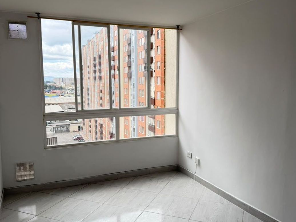 Apartamento de 3 alcobas en venta en Fontibón, Bogotá, 46 m² · foto 10 de 11
