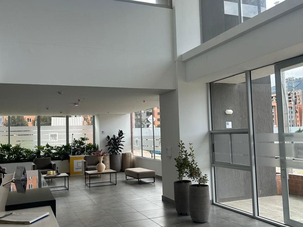 Apartamento de 2 alcobas en venta en Cr. El Roble, Bogotá, 45 m² · foto 5 de 11