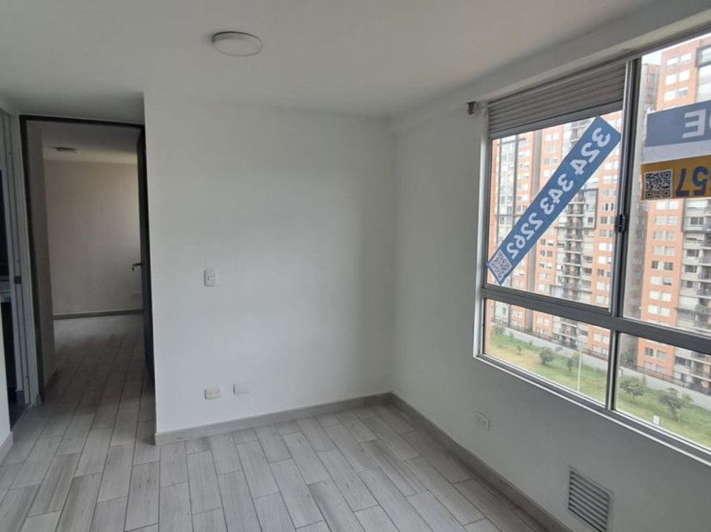 Apartamento de 2 alcobas en venta en El Vergel Occidental, Bogotá, 39 m² · foto 2 de 14