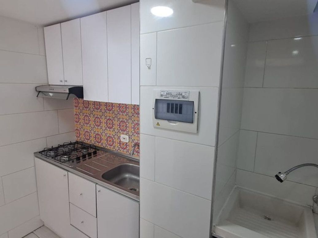 Apartamento de 2 alcobas en venta en El Vergel Occidental, Bogotá, 39 m² · foto 7 de 14