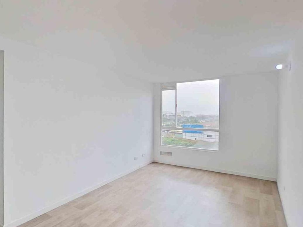 Apartamento de 2 alcobas en venta en Hayuelos, Bogotá, 41 m² · foto 3 de 10
