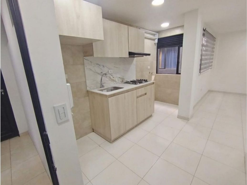 Apartamento de 2 alcobas en venta en San José Sur, Bogotá, 45 m² · foto 2 de 15