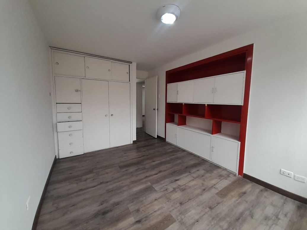 Casa de 5 alcobas en venta en Estrella, Bogotá, 209 m² · foto 7 de 20