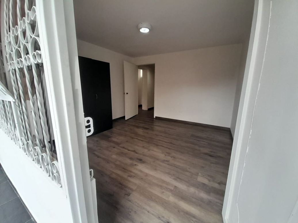 Casa de 5 alcobas en venta en Estrella, Bogotá, 209 m² · foto 10 de 20