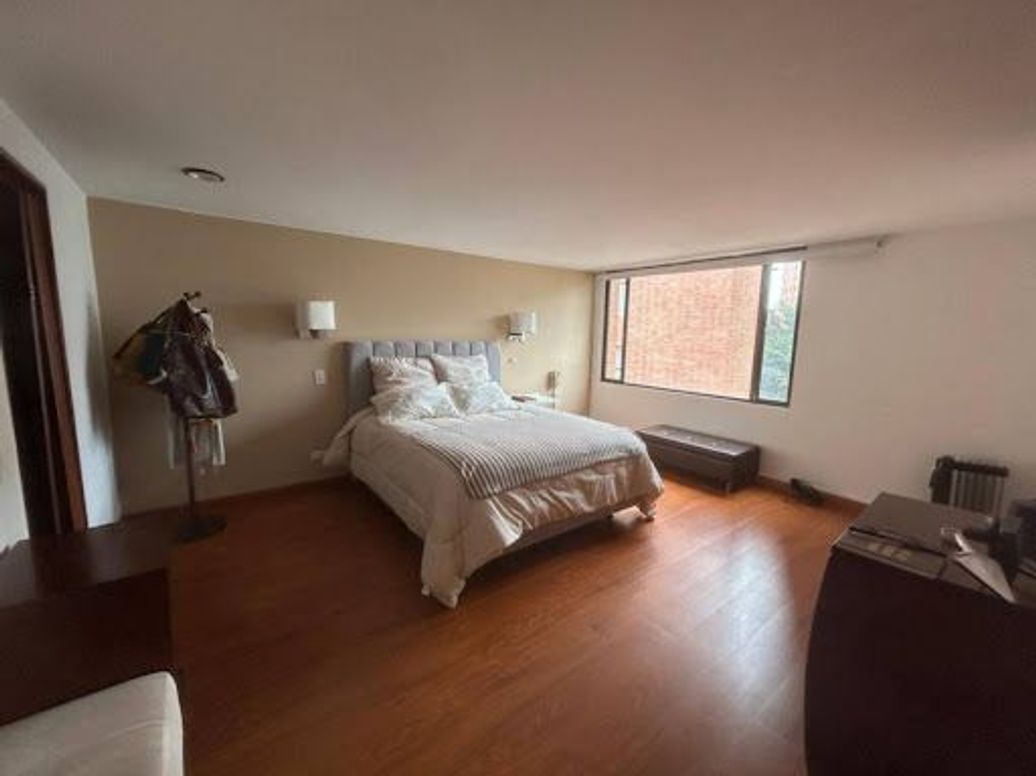 Apartamento de 3 alcobas en venta en Molinos Norte, Bogotá, 210 m² · foto 4 de 10
