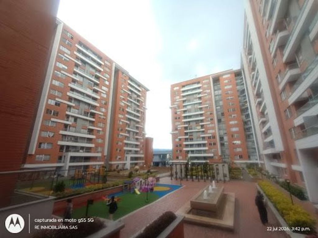 Apartamento de 3 alcobas en venta en La Felicidad, Bogotá, 86 m² · foto 4 de 20